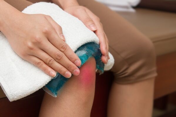 Therapeutic compression of the knee joint to relieve pain